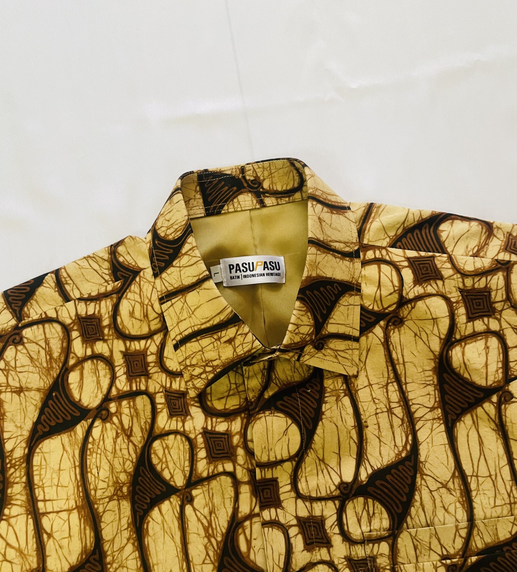 Body - Daiva Batik Bunga Lengen Pendek (Transparan 2)