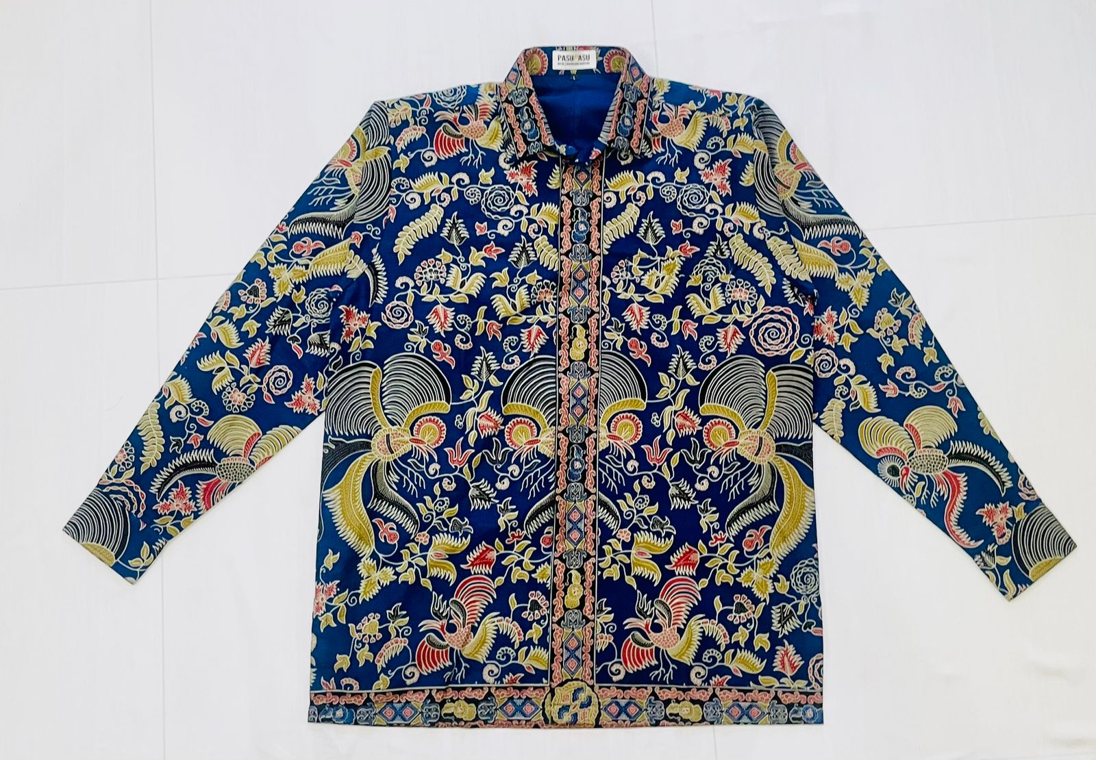 WhatsApp-Image-2024-04-29-at-12.57.06_452fc9f5.jpg Longsleeved Batik Shirt - MAGANI